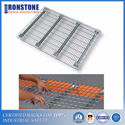 Palet Rafı İçin Kaynaklı Şelale Galvanizli Bitirme Metal Hasır Güverte